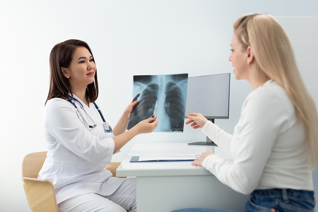 Врач-пульмонолог клиники «Консилиум» принял участие в XXXV Национальном конгрессе в Москве Врач-пульмонолог клиники «Консилиум» принял участие в XXXV Национальном конгрессе в Москве