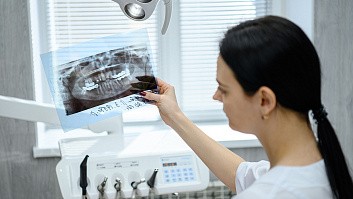 Осеннее предложение: Лечение кариеса с выгодой для вашей улыбки! Осеннее предложение: Лечение кариеса с выгодой для вашей улыбки!